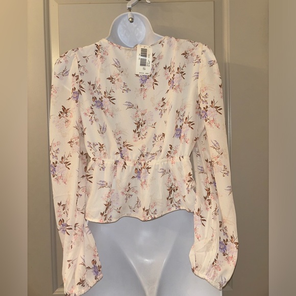 Love tree , small , floral , shirt/blouse - Picture 2 of 3